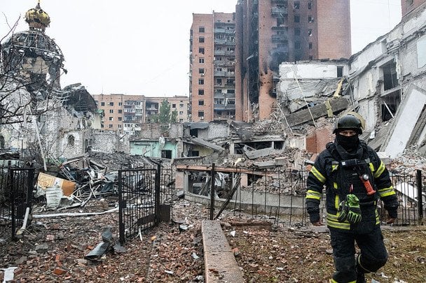 22 вересня 2026. Внаслідок російських обстрілів Краматорська пошкоджений храм святого Іоанна Предтечі. Загалом внаслідок російських атак на Краматорськ 22 вересня загинула одна людина та пʼятеро дістали поранення. / © Getty Images