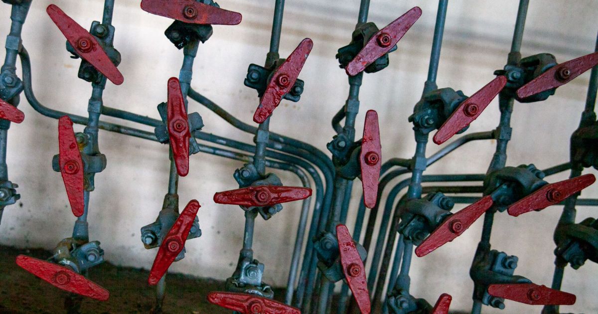 В Киеве начинают отключать отопление