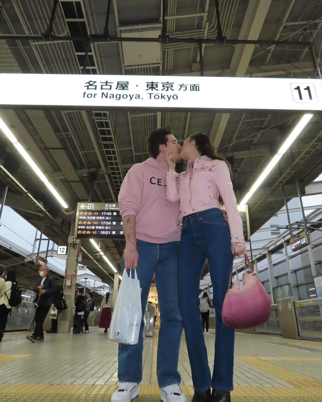 Бруклин Бекхэм и Никола Пельтц / © instagram.com/brooklynpeltzbeckham