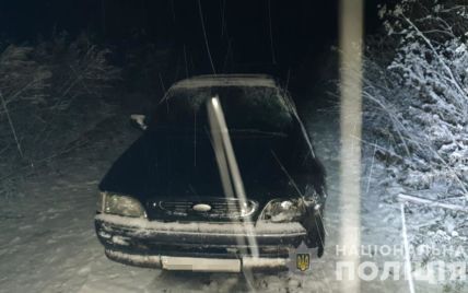 Во Львовской области 17-летний парень без водительского удостоверения сбил подростка и бросил его умирать