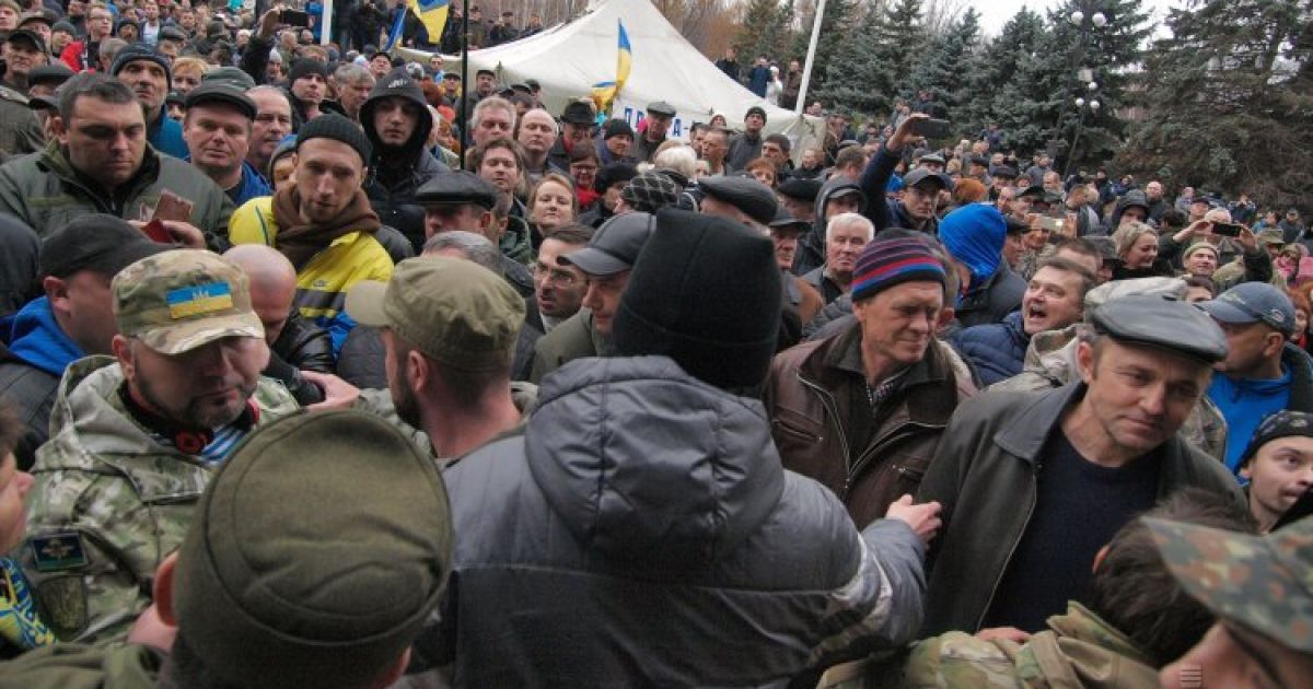 Митинг в Кривом Роге собрал тысячи людей. / © УНИАН