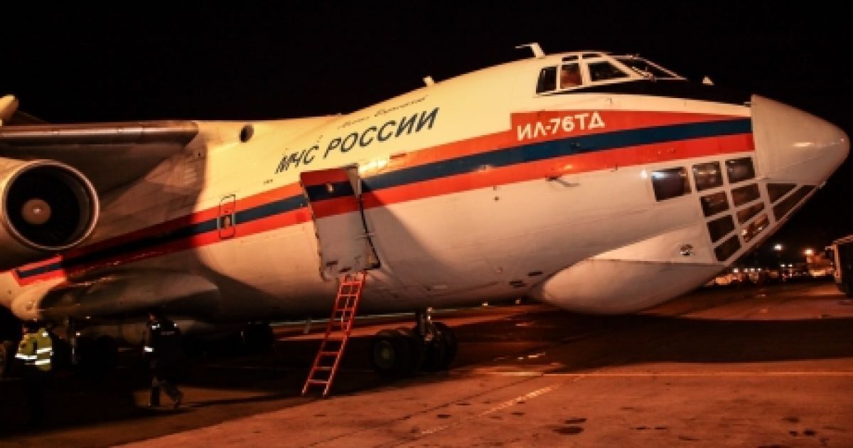 Самолет доставил в Москву четырех украинцев