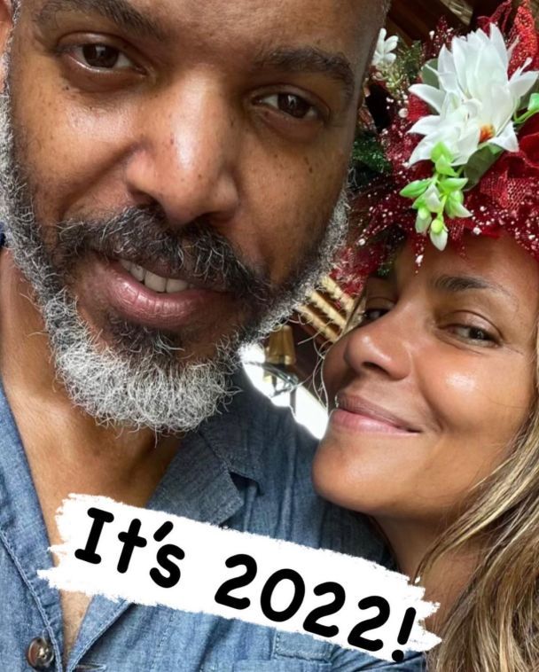 Холли Берри со своим мужем / © instagram.com/halleberry