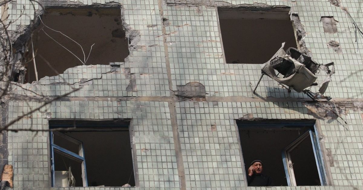 Розгорнуто пункти обігріву, видають гарячий сніданок. Жебрівський розповів про ситуацію в Авдіївці