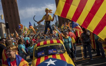 В Каталонии сторонники независимости снова вышли на митинг