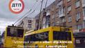 В Киеве десятки троллейбусов остановились из-за обрыва сети и спровоцировали огромную пробку
