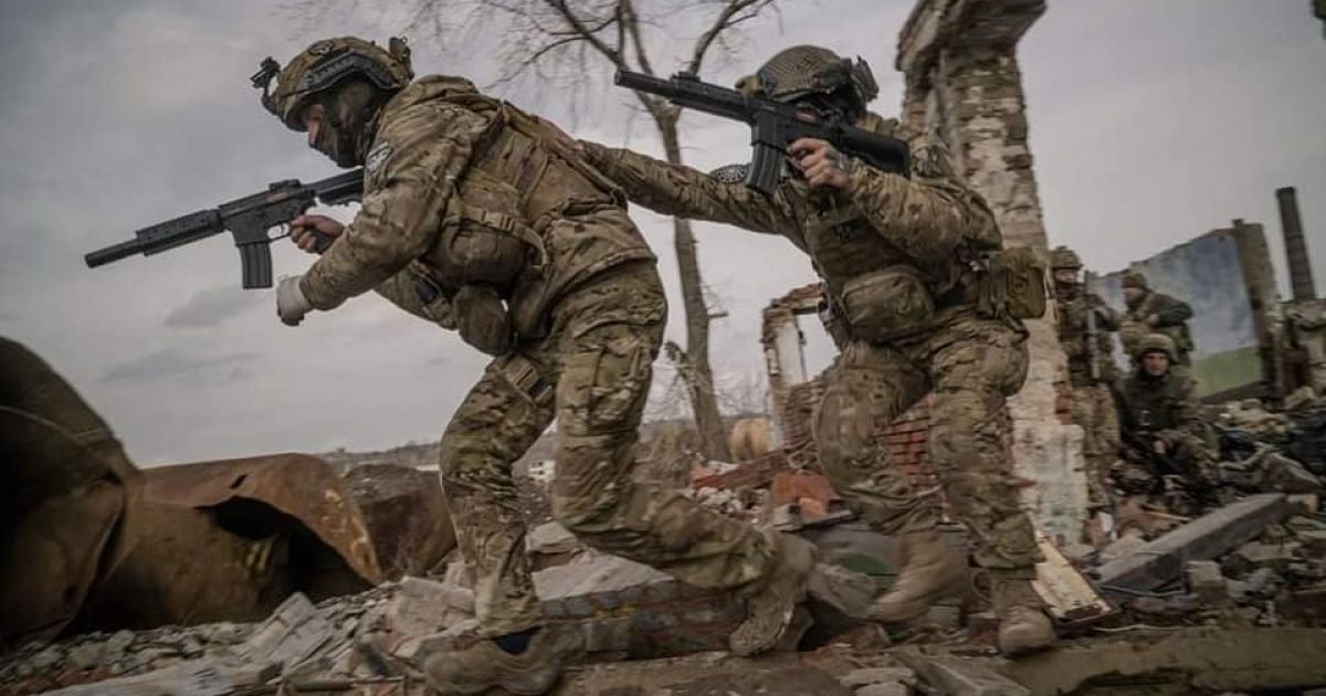 Ворог продовжує наступати на чотирьох напрямках: у Генштабі розповіли, де найгарячіше (фото)