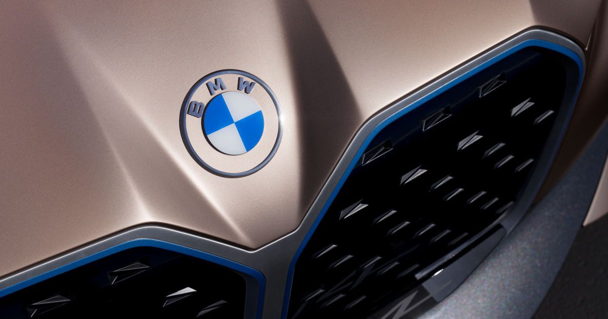 BMW запатентовала уникальные задние двери: в чем их особенность