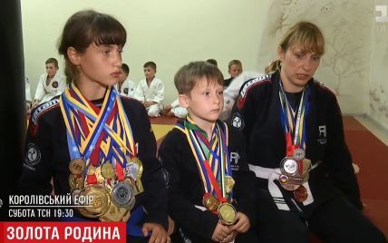Маленькі брат і сестра з Києва стали чемпіонами світу з джіу-джитсу