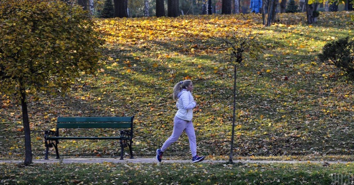 До України прийшло друге бабине літо: як надовго затримається тепла погода