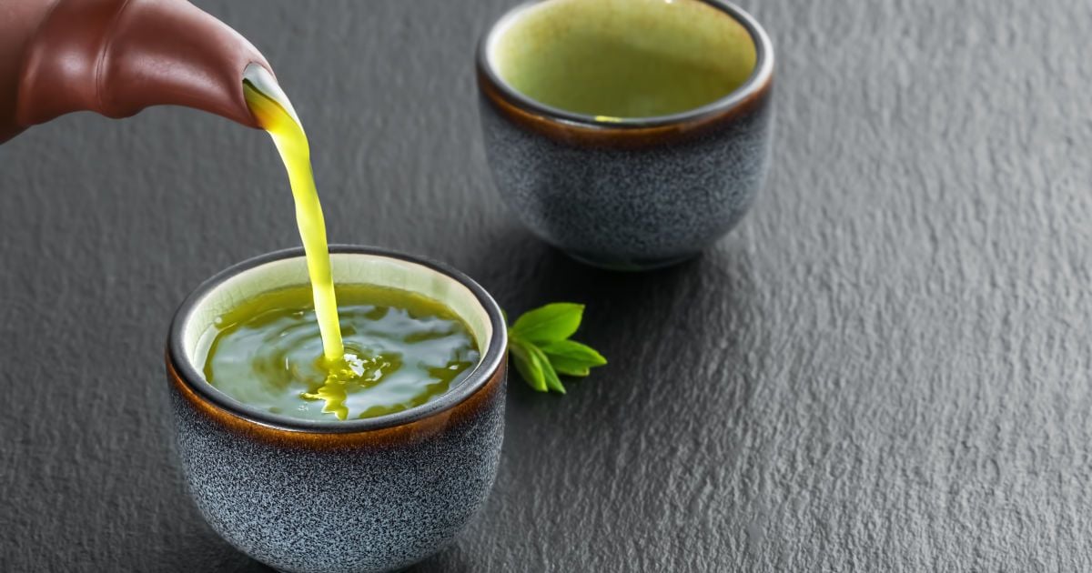 Какой напиток улучшает сон пожилых людей