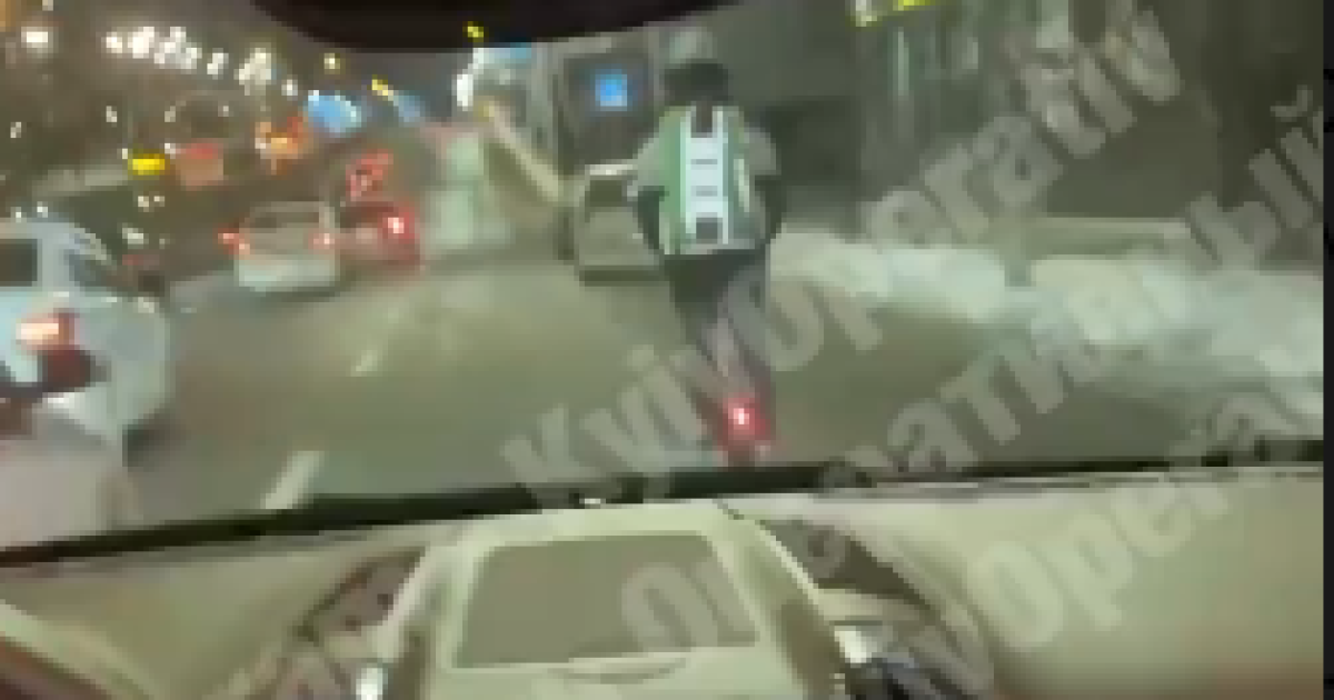 "Бл*дь": у Києві мажори зі скандальною блогеркою на Porsche збили чоловіка і зняли це на відео