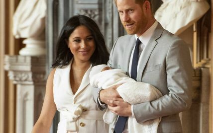 Принц Гарри и Меган посетили паб с 4-месячным сыном - СМИ