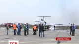 Аварійну посадку літака відпрацьовують від самого ранку у аеропорту "Дніпропетровськ"