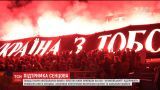 Небайдужі розтягнули величезні банери на підтримку Олега Сенцова на Олімпійському