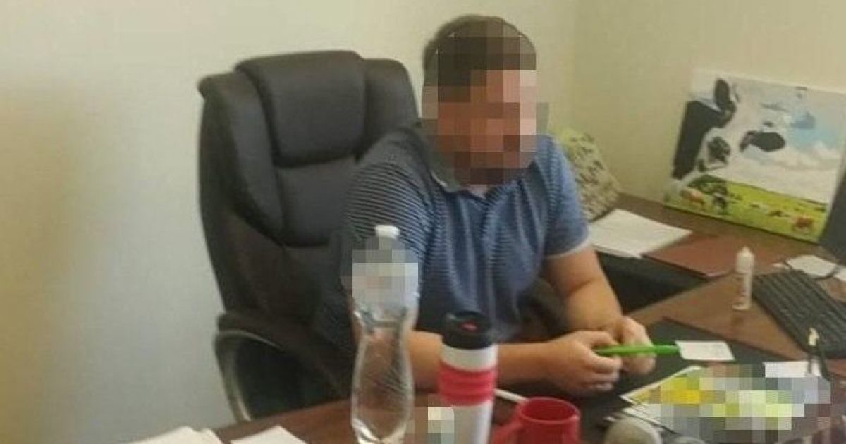 Експосадовцю Київського метрополітену повідомили про підозру у незаконному нарахуванні премій та виплат