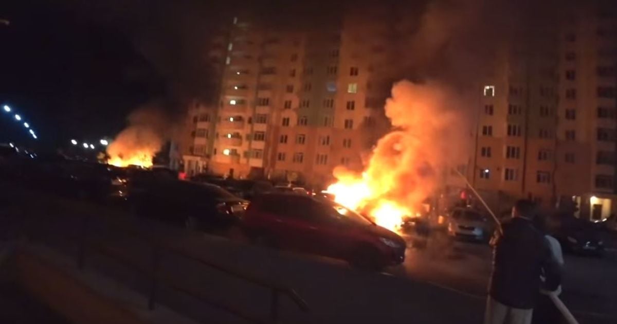 Співробітниці Коцюбинської селищної ради спалили дві машини