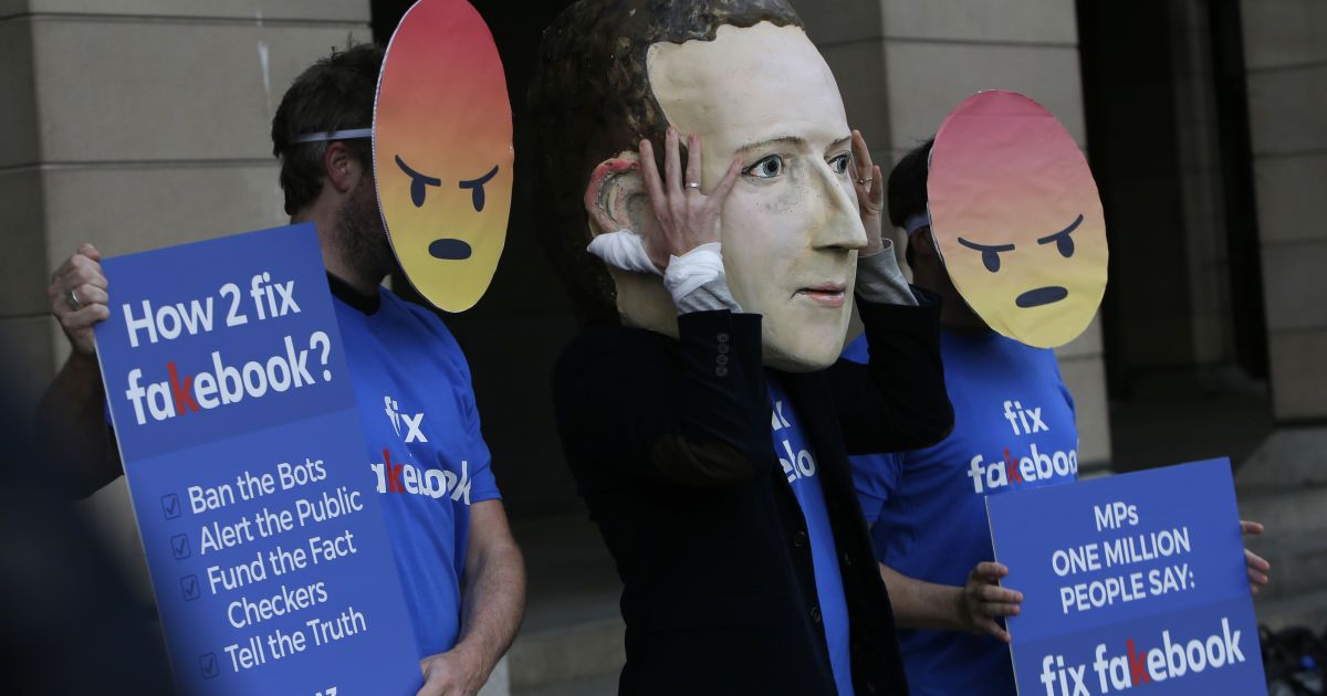 Секс в офисе, черный юмор и марихуана. Как модераторы Facebook спасаются от стресса на работе