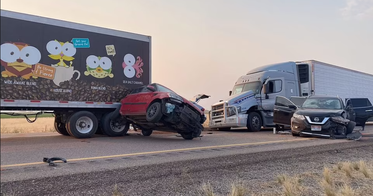 У США через пилову бурю сталася ДТП із 20 автомобілів, загинули семеро осіб