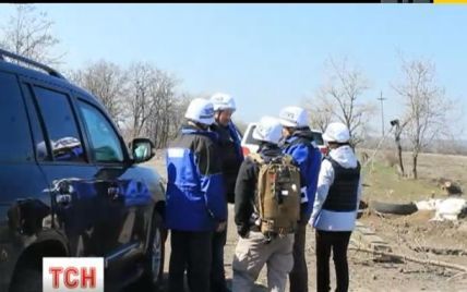 Головні новини АТО: бойовики знову стріляють "Градами", а місію ОБСЄ нарешті пустили в Новоазовськ
