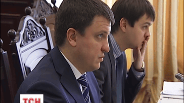 Срок отстранения скандальных судей от занимаемых должностей продлили еще на один месяц