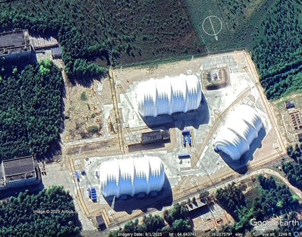 Супутниковий знімок російської бази на узбережжі Білого моря / © Google Earth