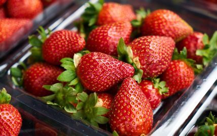 В Україні стрімко дешевшає полуниця: скільки коштує кілограм ягід