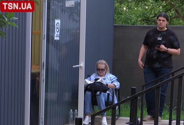 Дружина та син Іво Бобула / © Скриншот з проєкту "Наодинці з Гламуром"