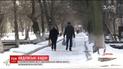 Незважаючи на обстріли, у прифронтовій Авдіївці відновлюється звичне життя