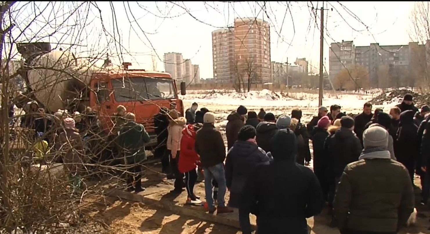 Жители Вишневого требуют прекратить строительство ЖК в зеленой зоне под Киевом