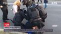 Білорусів, які вийшли на протест після інавгурації Лукашенка, жорстоко розганяли омонівці