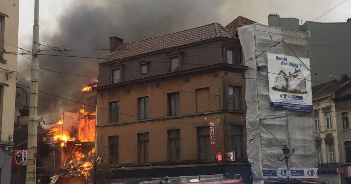 На околиці Брюсселя вибухом рознесло 4-поверхівку, є травмовані