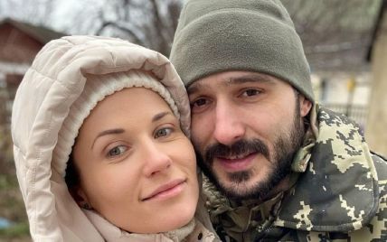 Наталка Денисенко показала, как отпускала мужа на фронт: "Знаю, что "там", поэтому расстроена"