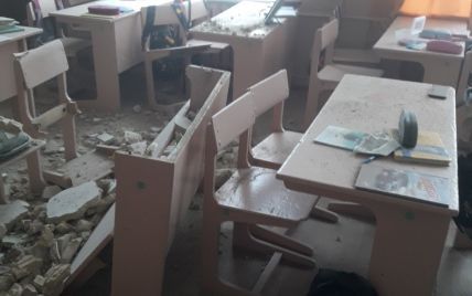 Вже втретє: у гімназії під Черніговом обвалилася стеля