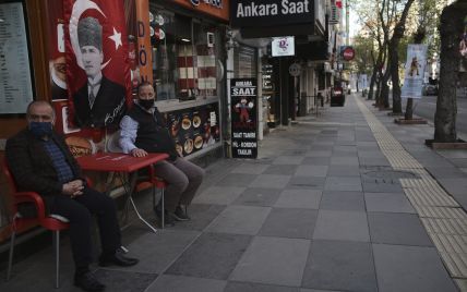 Локдаун у Туреччині: як реагують турки на нові обмеження і що чекає на подорожувальників