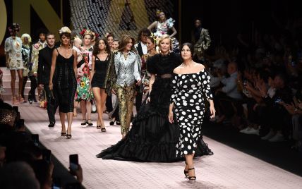 Зірковий склад: Беллуччі, Бруні і Герцигова дефілювали на шоу Dolce & Gabbana