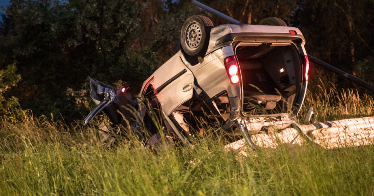В Італії авто з українцями вилетіло з дороги й перекинулося, є загиблі