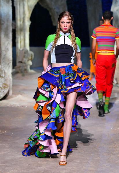 Коллекция Versace трет-а-порте сезона весна-лето 2021 / © East News