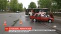 У Києві зіткнулися маршрутка і легковик: четверо людей у лікарні