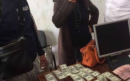 В Одесской области арестовали уличенных на взятке главу РГА с сообщницей, назначив 1 млн грн залога