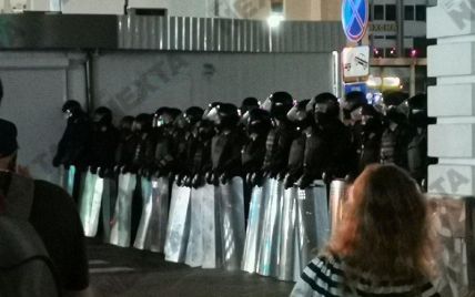 У Мінську правоохоронці розблокували від протестувальників один із мостів