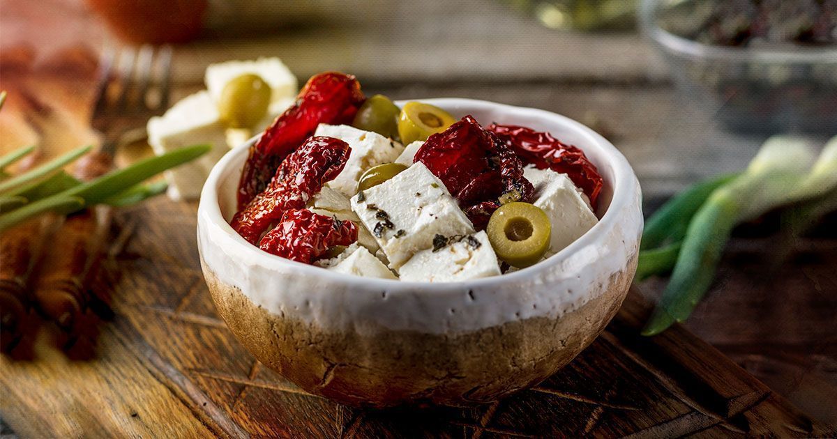 Маринованная болгарская брынза