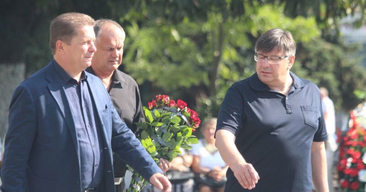 На похороны Еремеева прибыли ряд скандальных политиков / © ТСН.ua