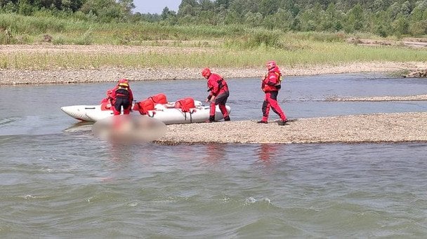 На Черниговщине из реки достали тело 15-летнего подростка: подробности трагедии