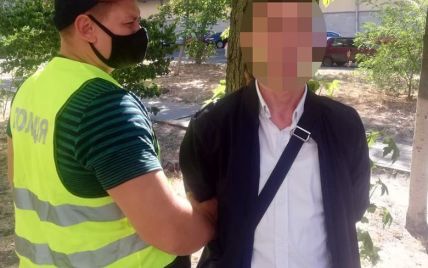 В Киеве задержали иностранца, который с сообщниками обокрал посетителя ресторана: появились фото