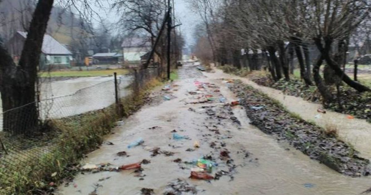 Закарпаття інтенесивно підтоплює. / © Час Закарпаття