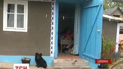 Смертельное ограбление: на Буковине с побоями и угрозами ограбили дом пожилых супругов