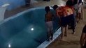 Мальчик толкнул брата в бассейн с крокодилом