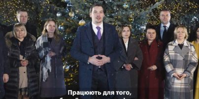 "Благодарны за сложный, но очень правильный выбор". Гончарук с министрами записал новогоднее поздравление для украинцев