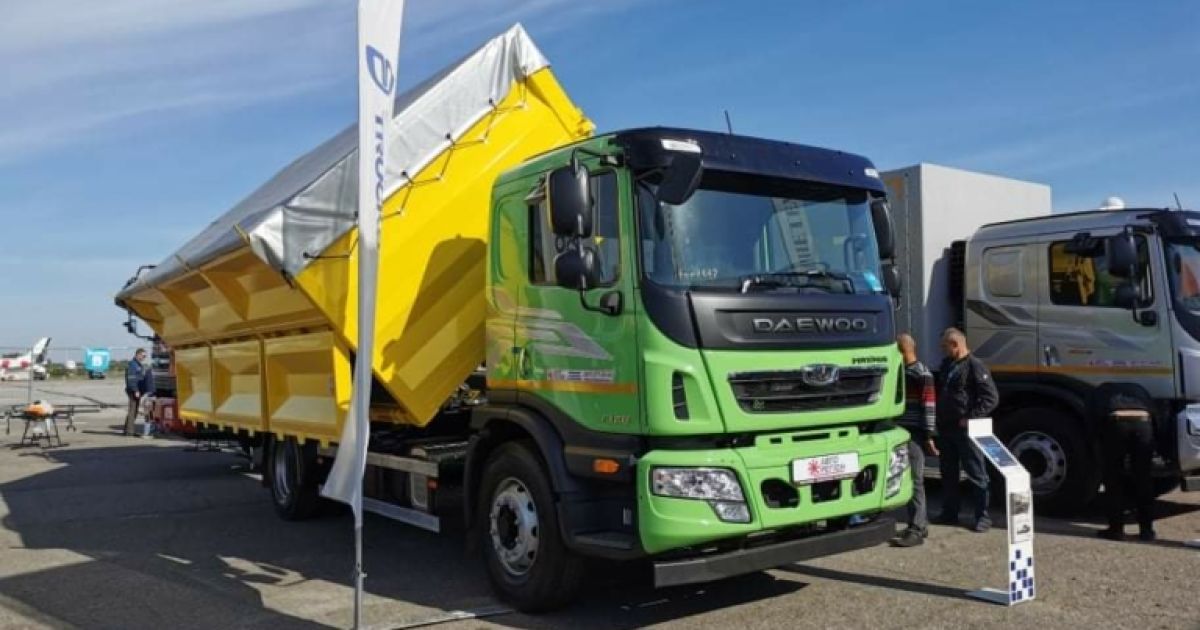 Японский производитель грузовиков Hino Motors останавливает ...